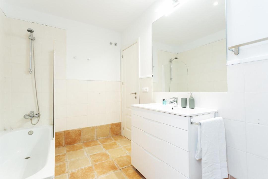 Minty Stay 3Bd Apartment - Triana Seville Ngoại thất bức ảnh