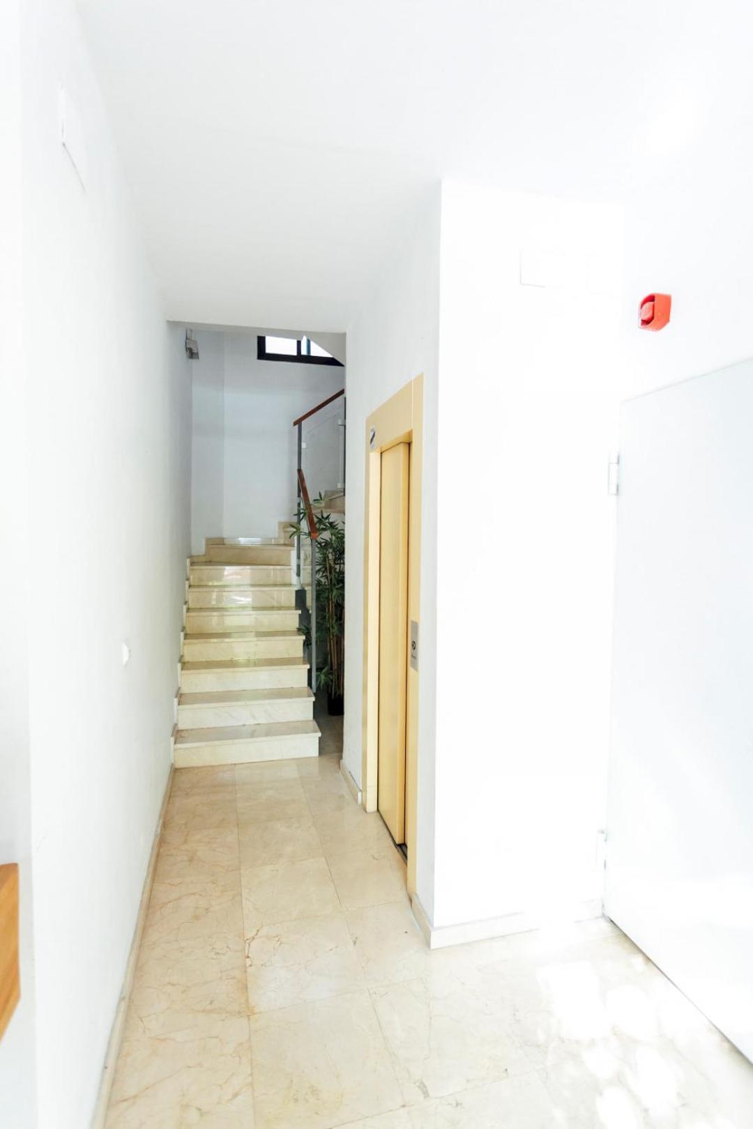Minty Stay 3Bd Apartment - Triana Seville Ngoại thất bức ảnh